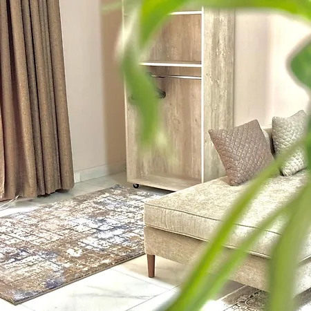 Elite Apartments In Mohandseen - Families Only Cairo Exterior photo
