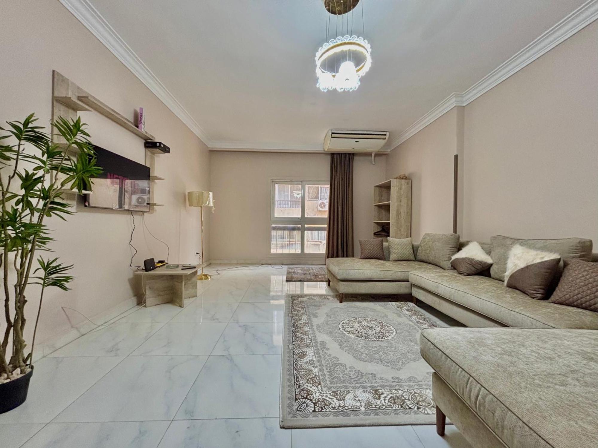 Appartamento Elite In Mohandseen - Families Only *