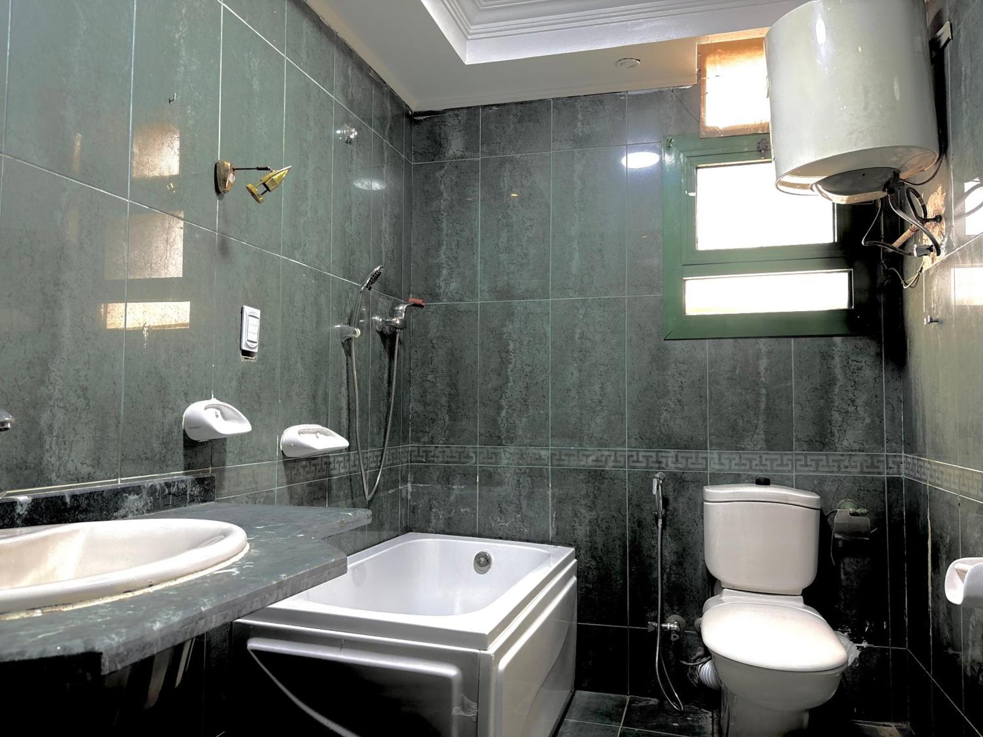 Appartamento Elite In Mohandseen - Families Only *