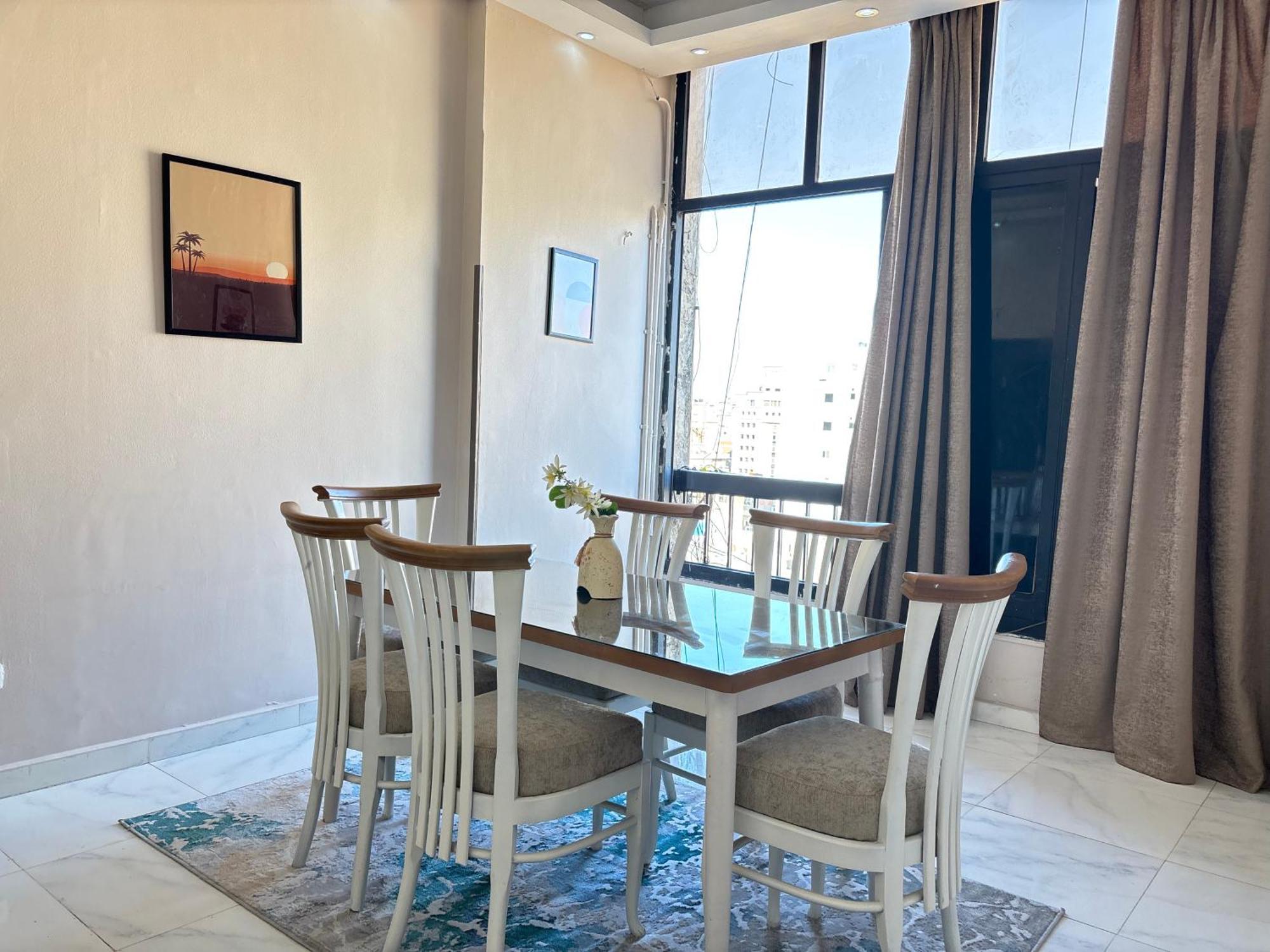 Appartamento Elite In Mohandseen - Families Only *